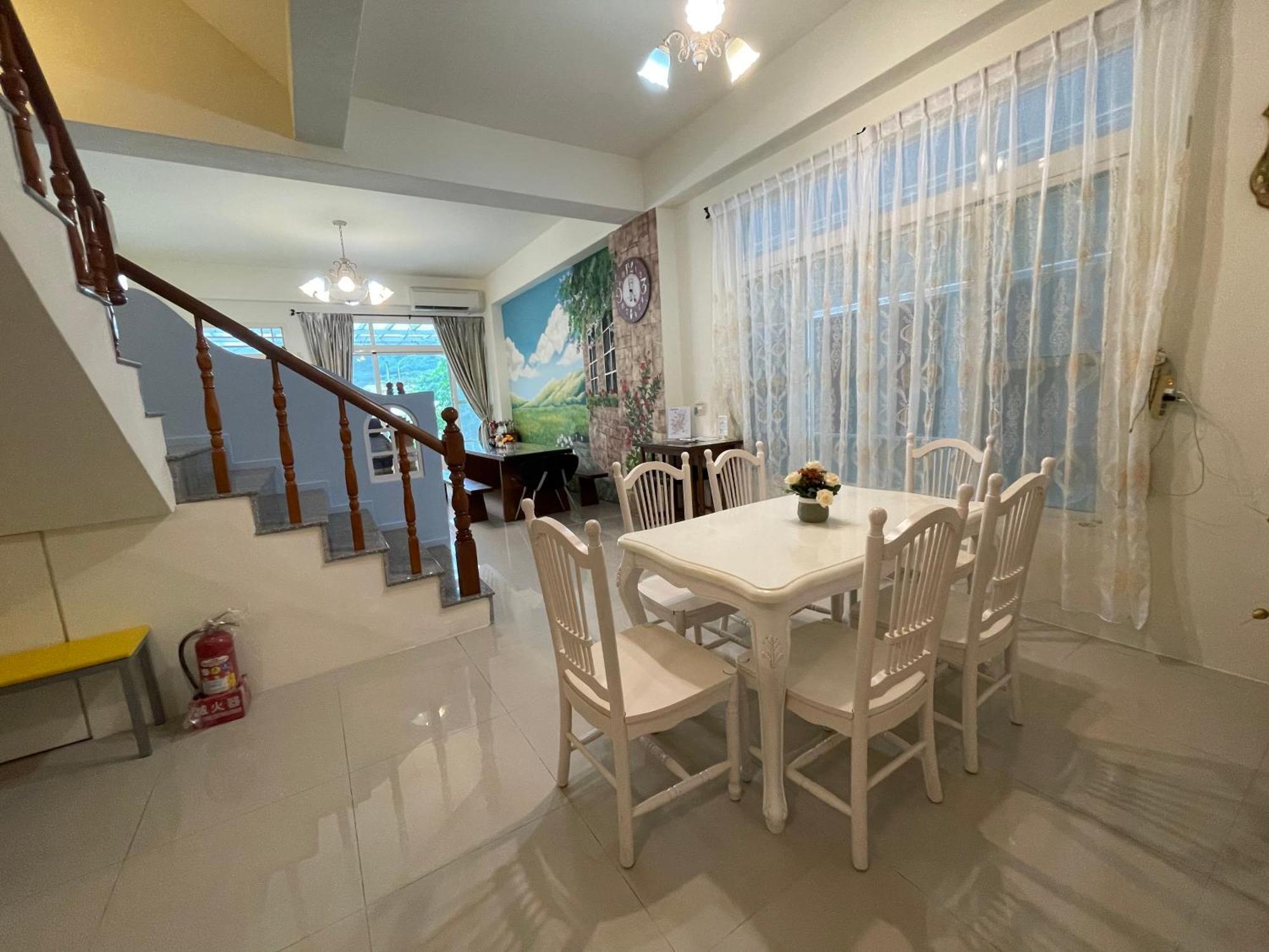 Apartament Hong Ting Xuan T'ai-tung Zewnętrze zdjęcie